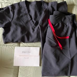 Figs scrubs charcoal